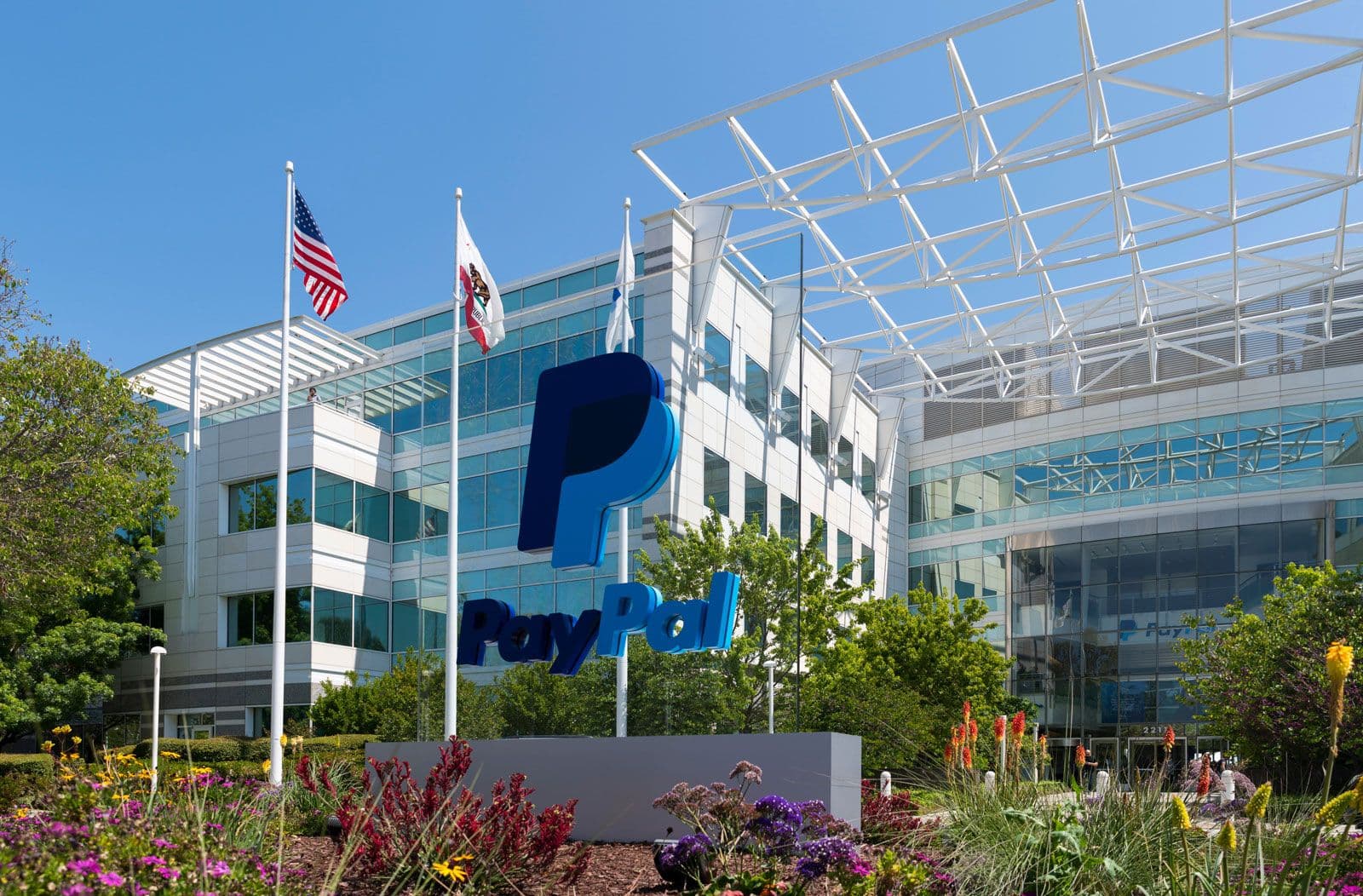 PayPal Raises Its Outlook After Beating on Both Profit and Revenue